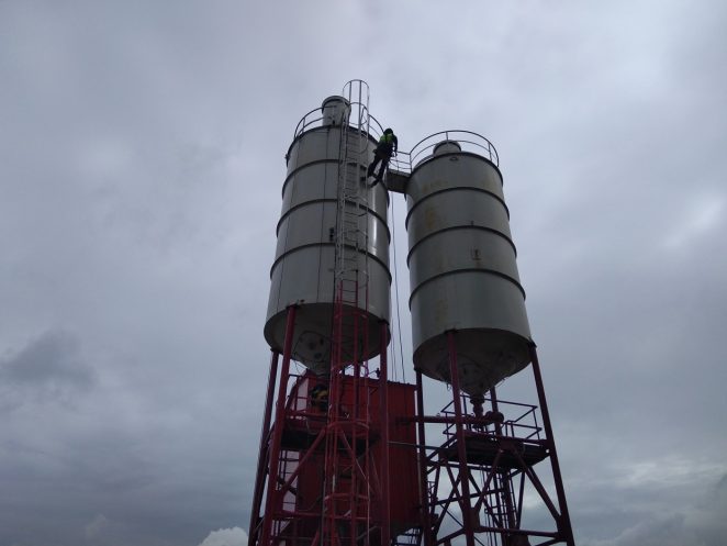 Nátěr sil na beton: Městec Králové